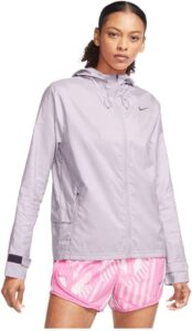 chaqueta cortavientos nike mujer lila