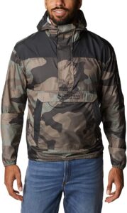 chaqueta cortavientos de camuflaje para hombre