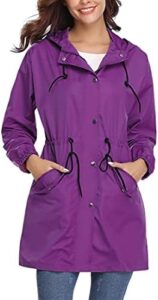 chaqueta cortavientos morada de chica